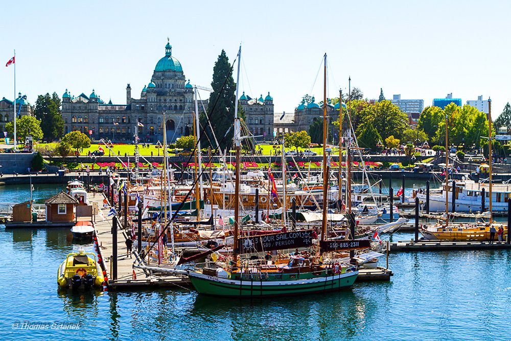 Guided bike tours in Victoria Sightseeing Tours