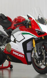 Ducati Panigale V4S