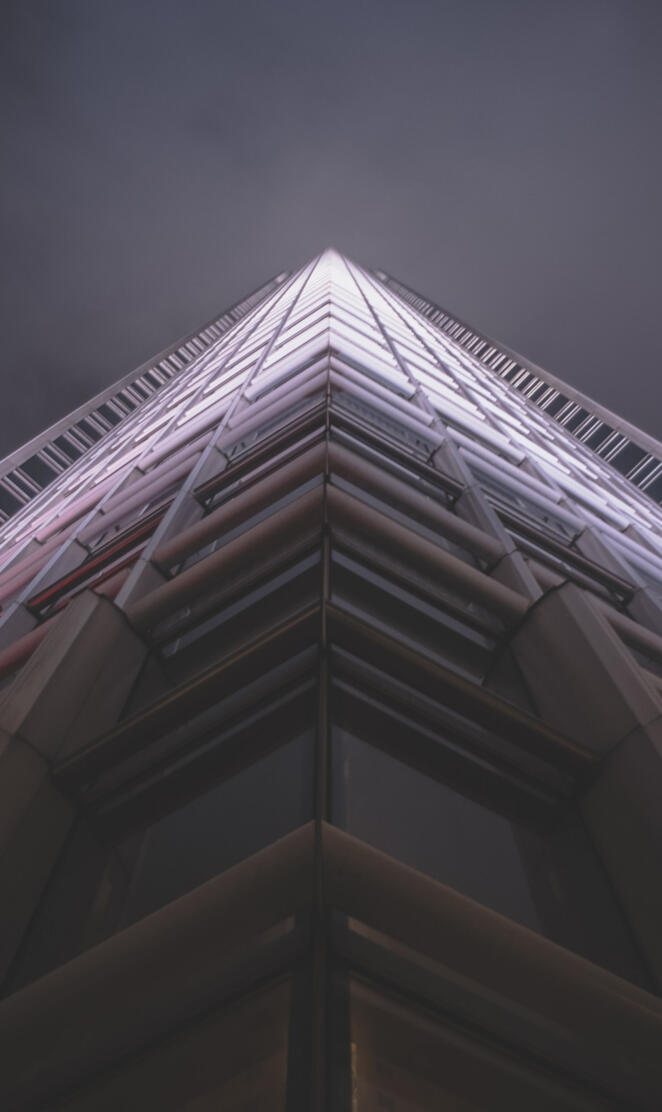 Modern Skyscraper 4K