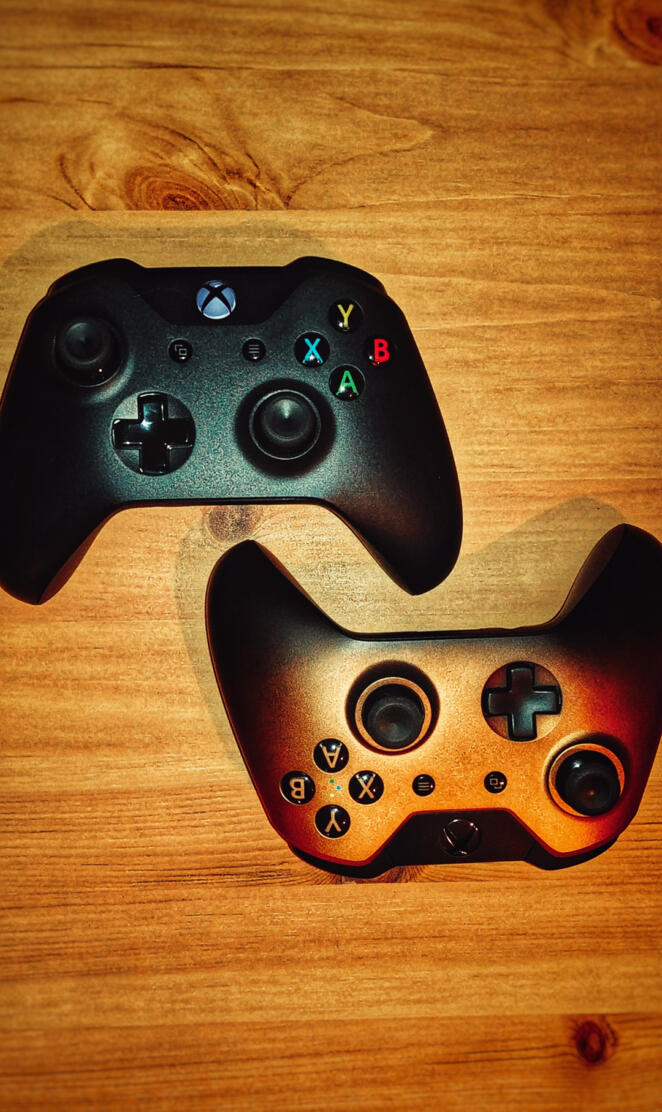 Xbox controllers wv2