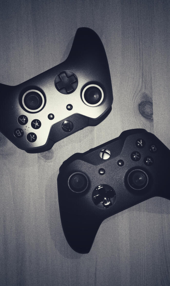 Xbox controllers mv1