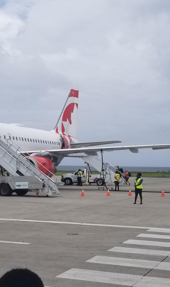 Air Canada Rouge