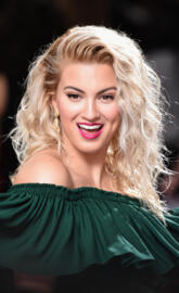 Tori Kelly