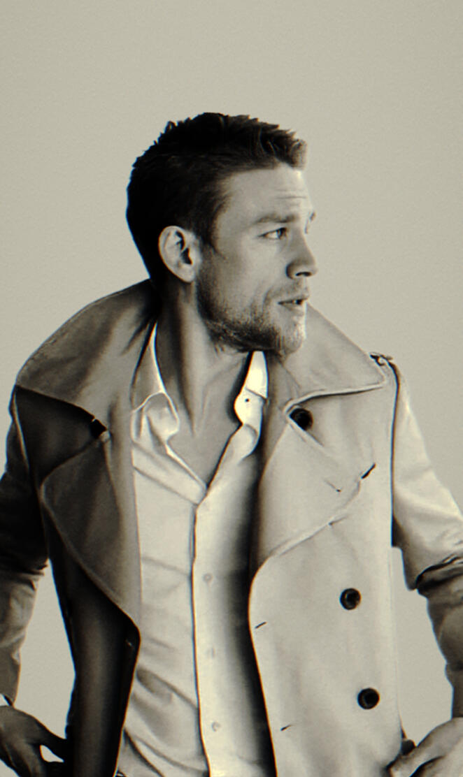 Charlie Hunnam 