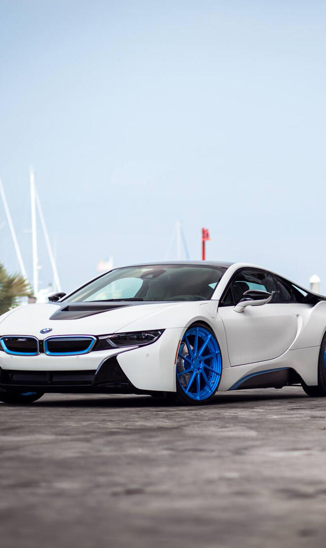 BMW i8
