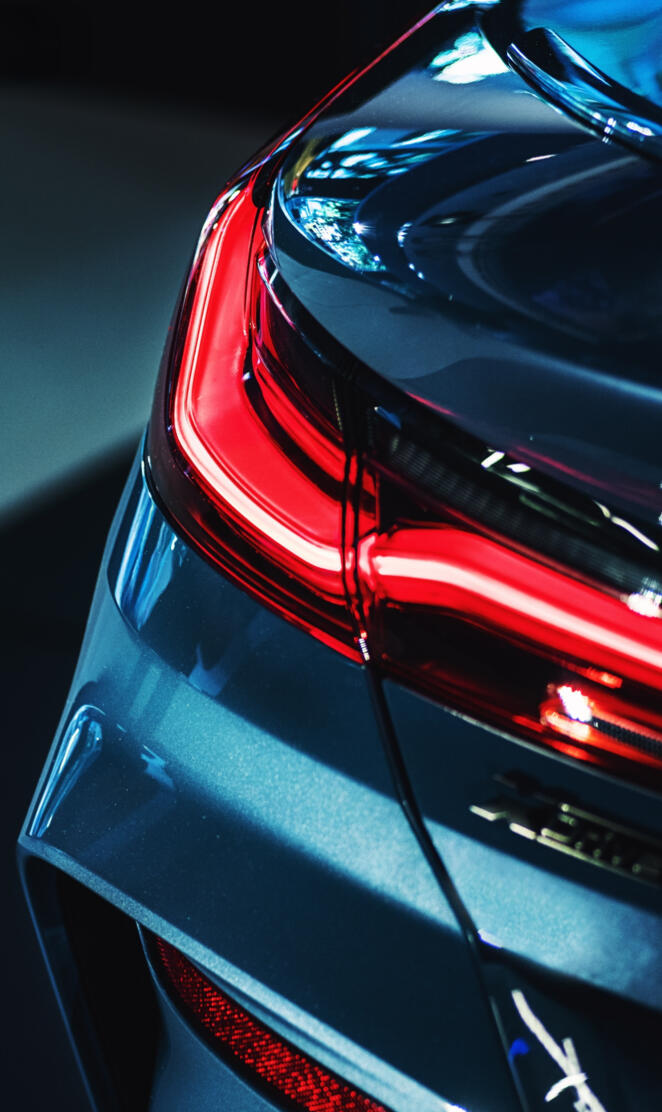 M850i Tail Light
