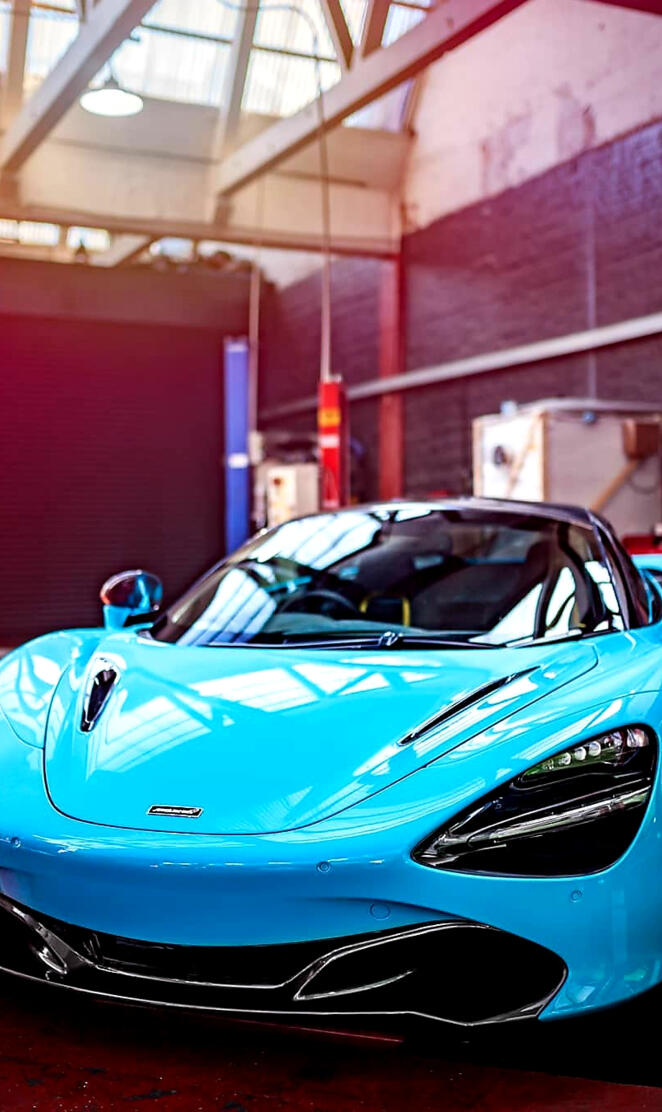 McLaren 720s blue