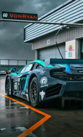 Race McLaren