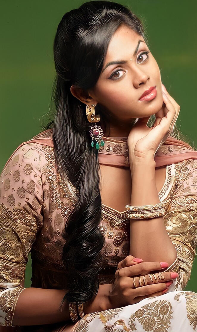 Karthika Nair 