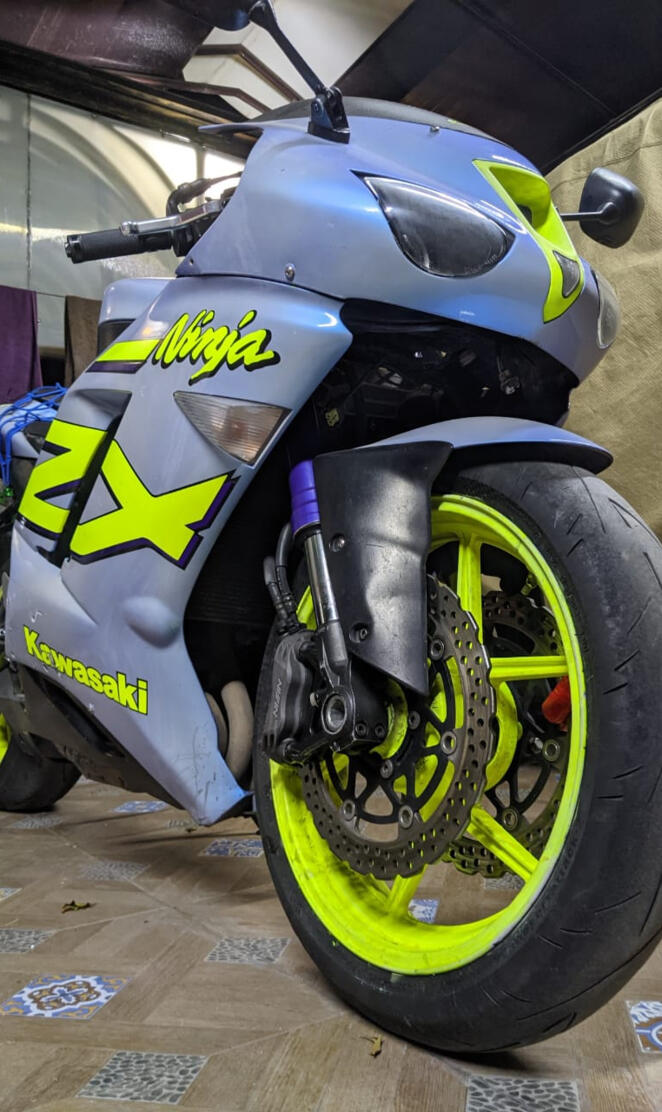 Kawazaki zx6r 