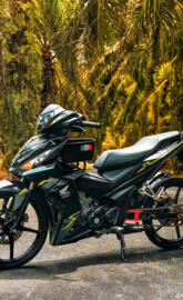 Honda rs150r black