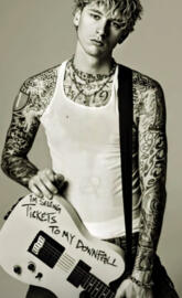 Black and white Mgk