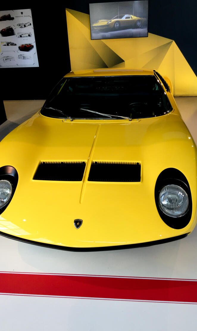 LAMBORGHINI MIURA SV