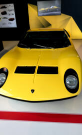 Lamborghini Miura SV