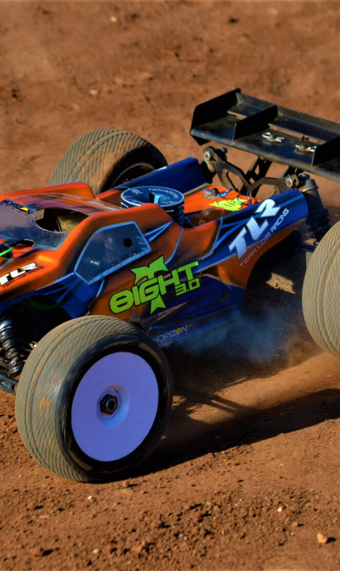 Losi 8