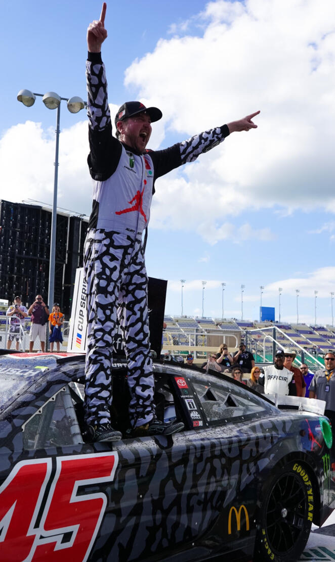 Kurt Busch Kansas Win