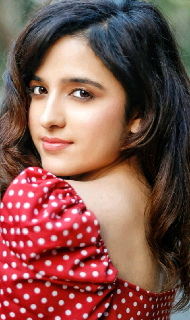 Shirley Setia
