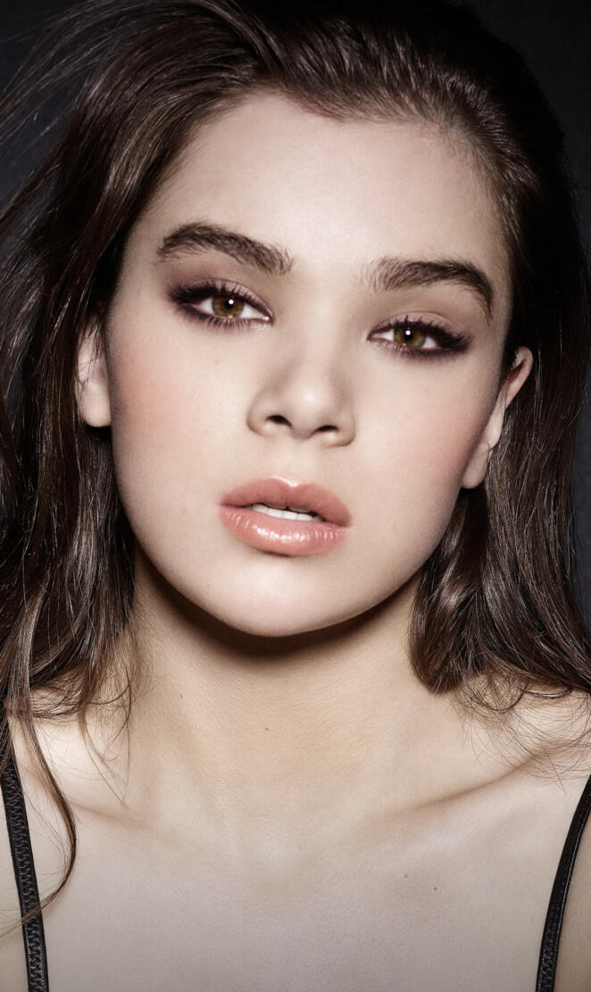 Hailee Steinfeld