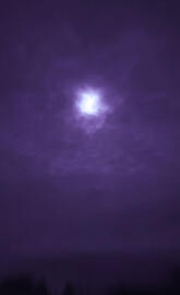 Incandescent fogmoon