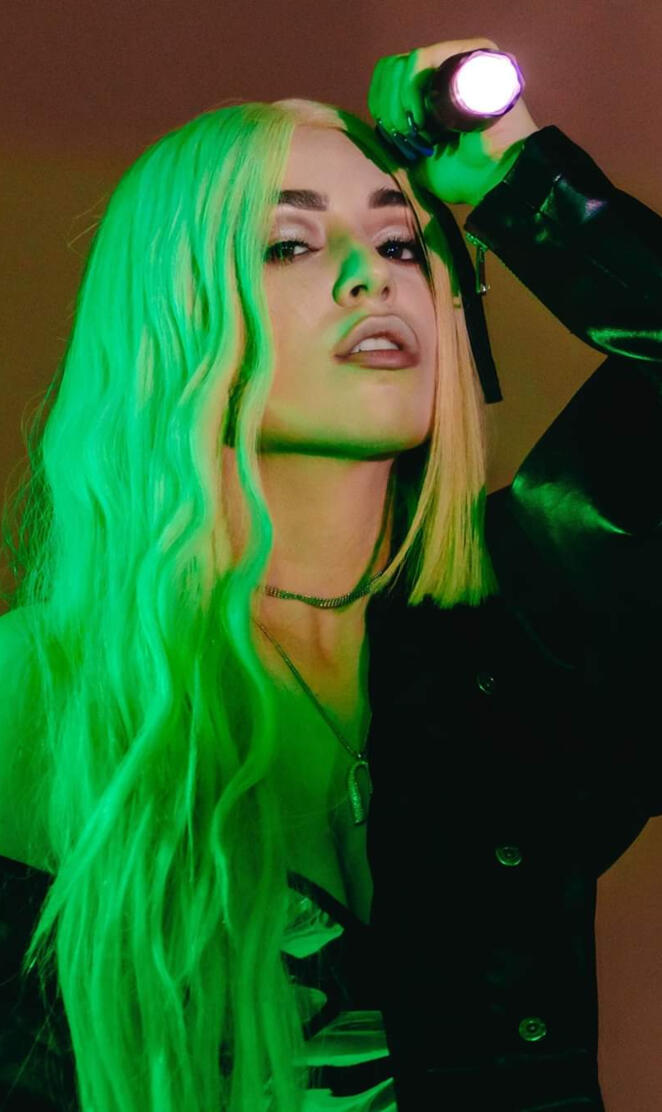 Ava Max Lamp