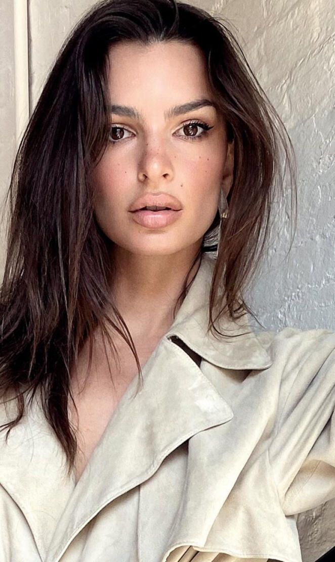Emily Ratajkowski