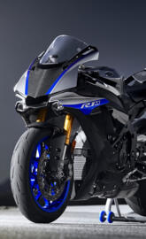 2018 YAMAHA YZF R1M