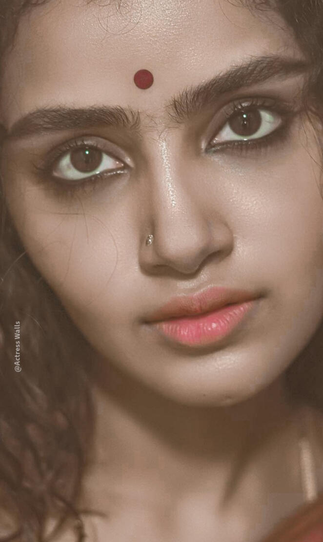 Anupama parameshwar 