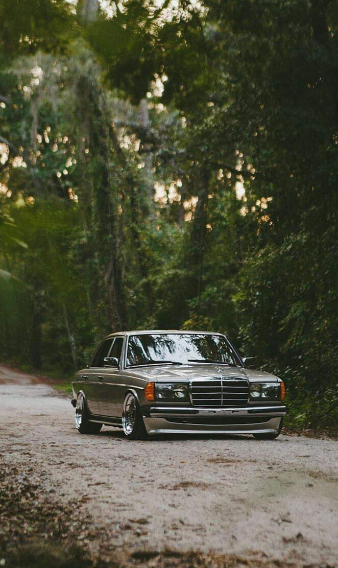 W123