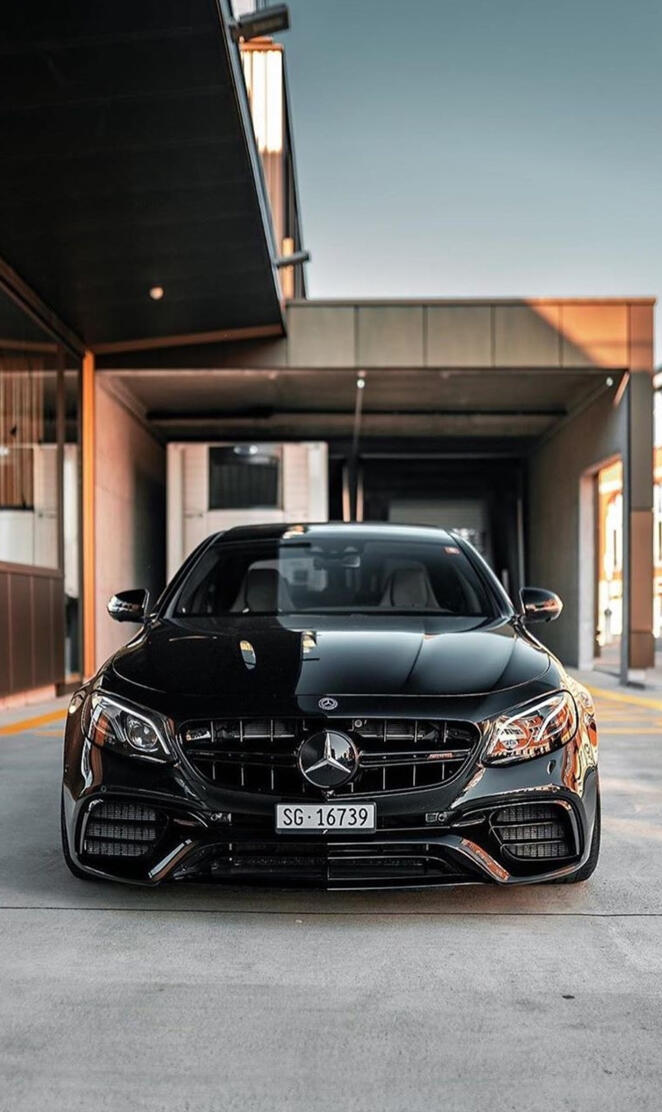 E63s black 