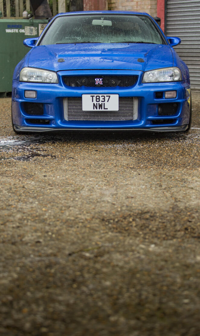 Nissan r34 skyline