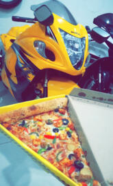 Hayabusa and pizza 