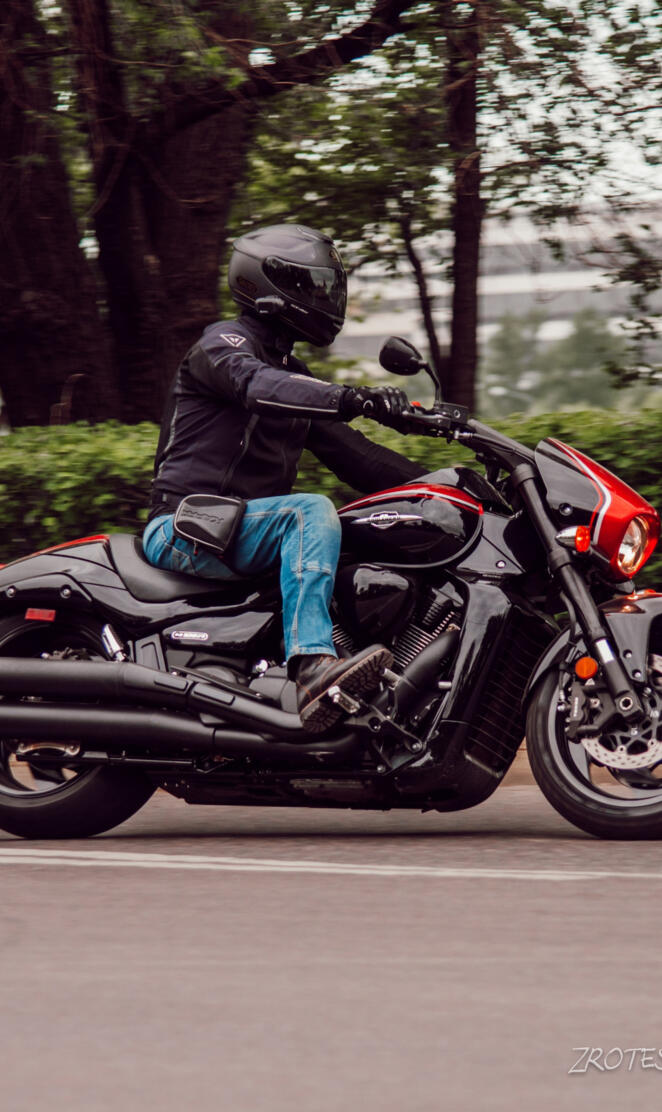 Suzuki Boulevard