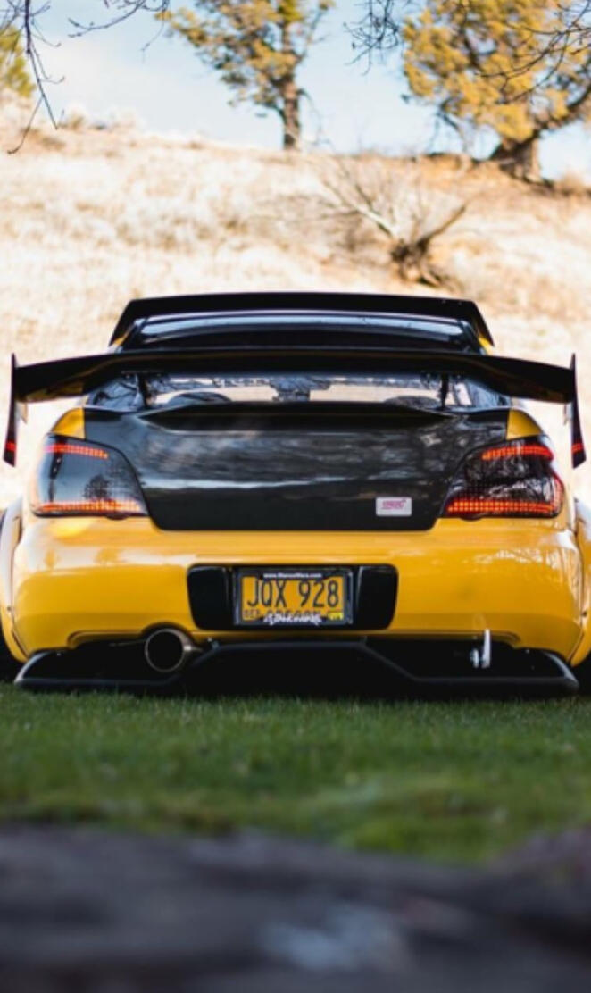 Big Booty Subaru