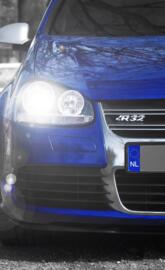 Volkswagen Golf R32