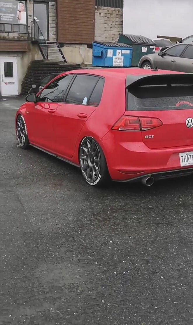Volkswagen Golf GTI