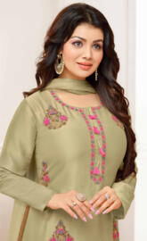 Ayesha takia