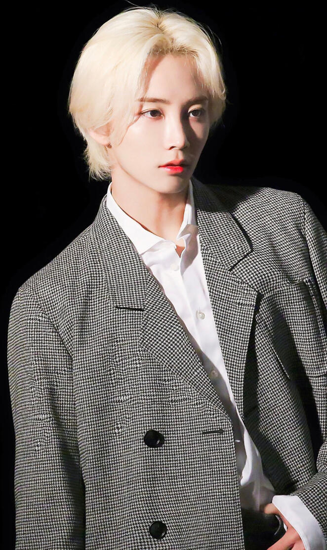 Jeonghan-Handsomee