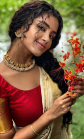 Anupama parameswaran