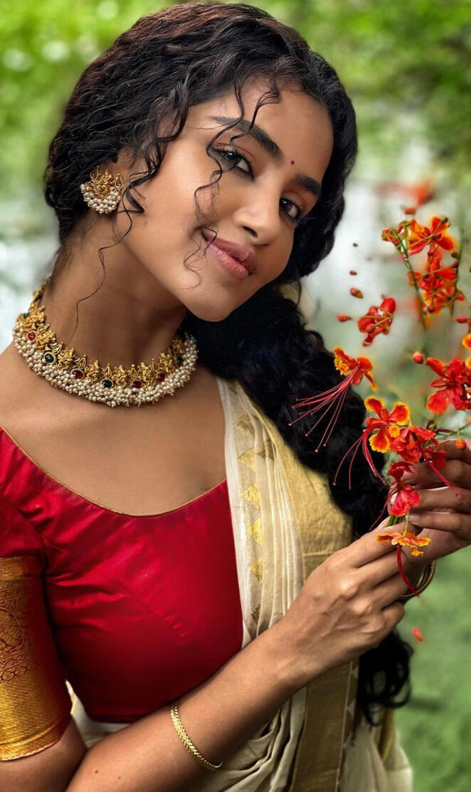 Anupama parameswaran