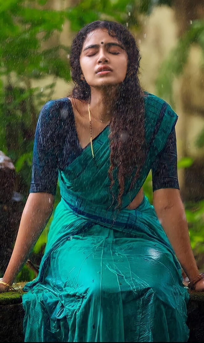 Anupama parameswaran