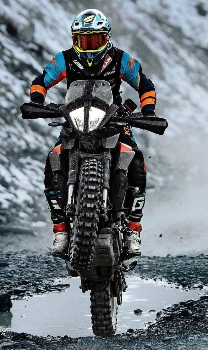 KTM ADVENTURE 390