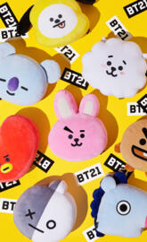 BT21