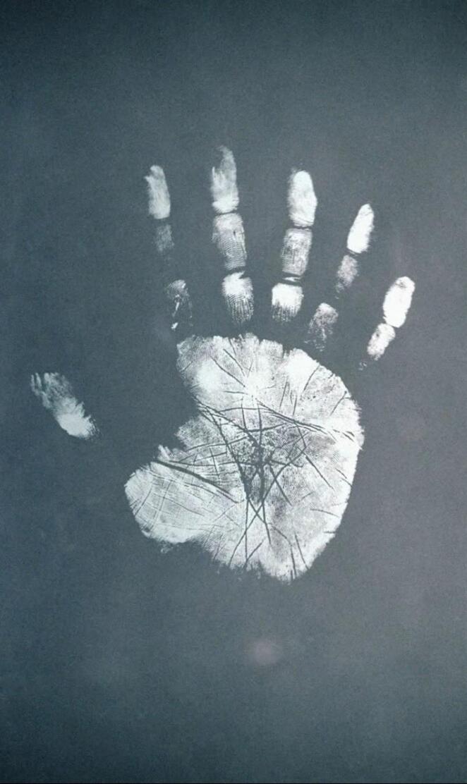 Fringe Handprint
