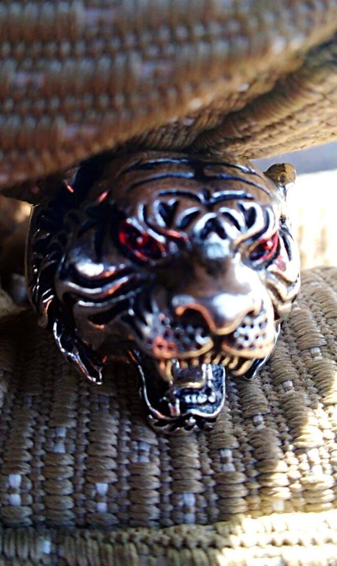 Tiger silver ring