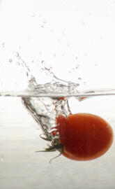 Tomato water splash