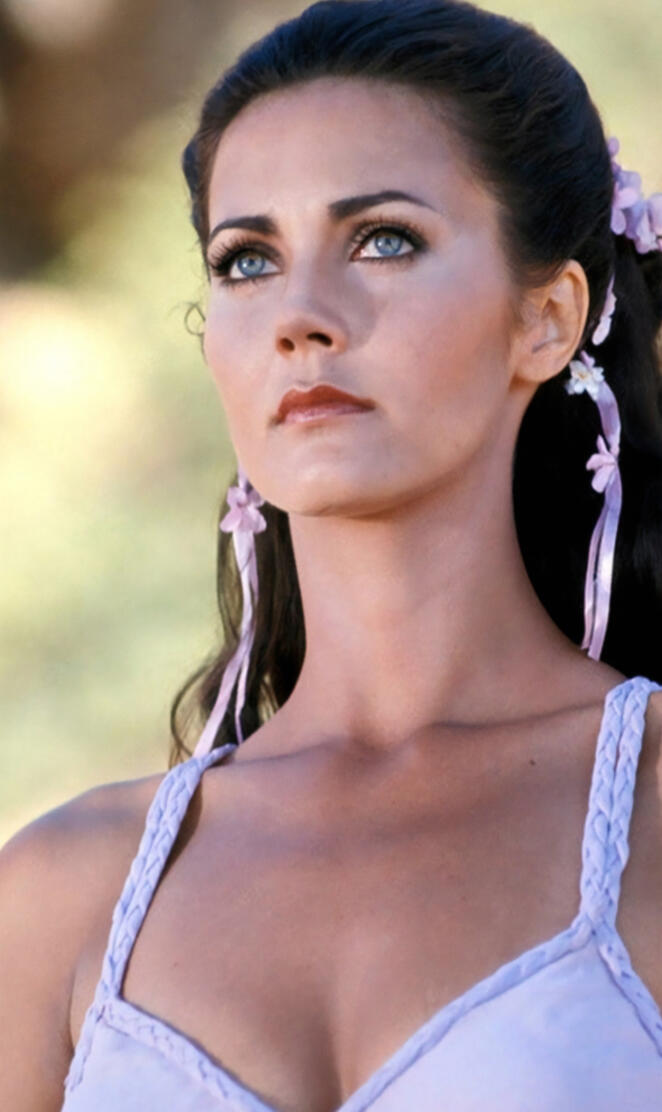 Linda Carter