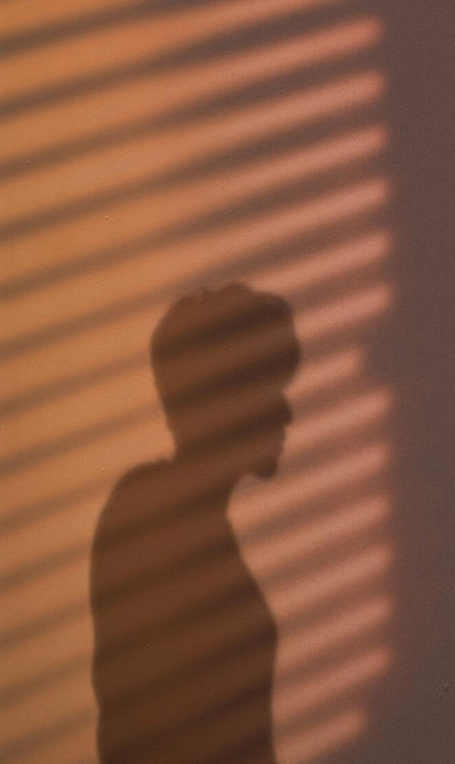 Jeongwoo's shadow