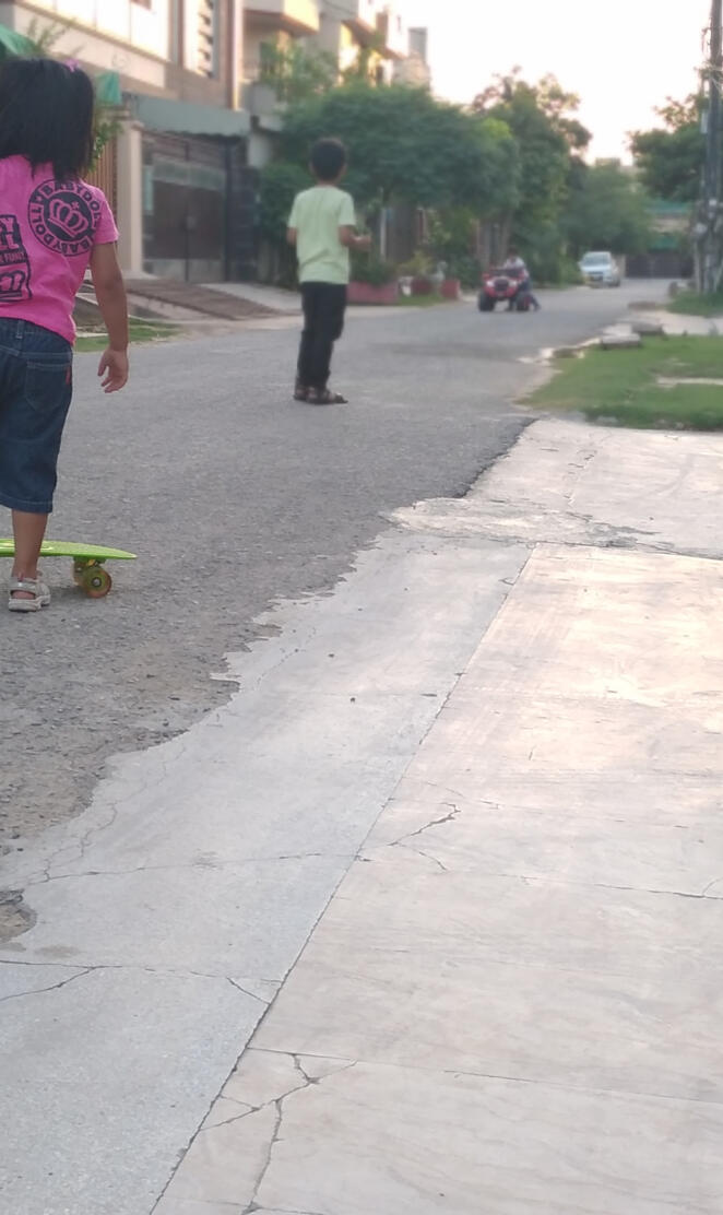 Street boarding view