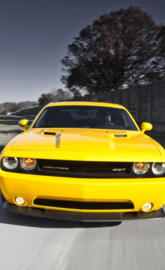 Dodge Challenger Srt