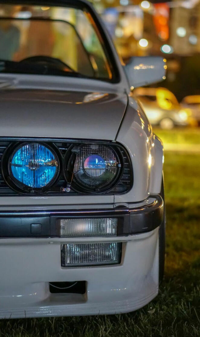 E30